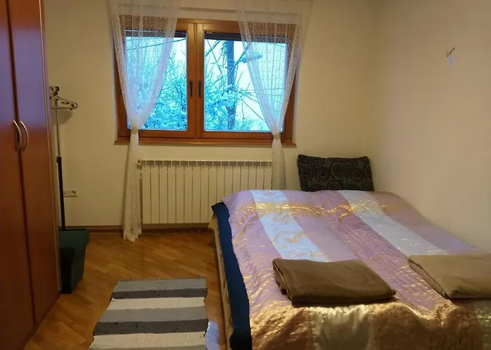 Apartman Sa Garazom I Internetom